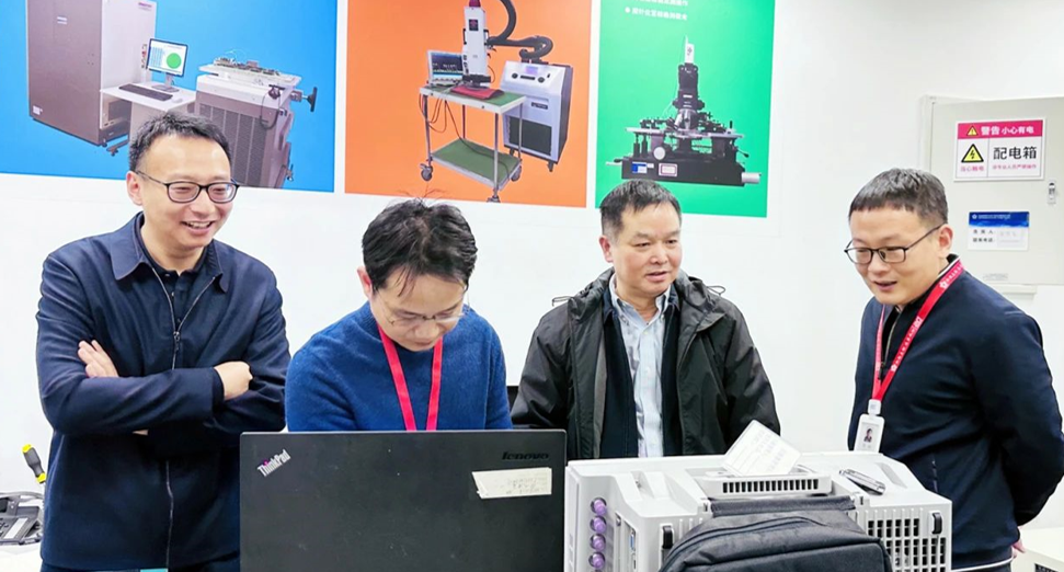 华大半导体党委书记、董事长孙劼到华大科技调研