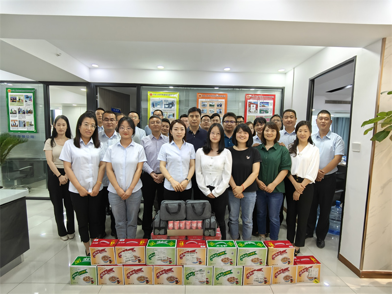 公司领导深入第三事业部、第十事业部及重点项目开展调研慰问工作