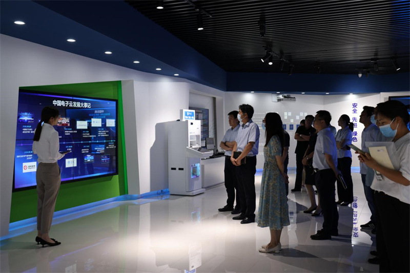 平谷区有关部门领导赴中电建设考察调研