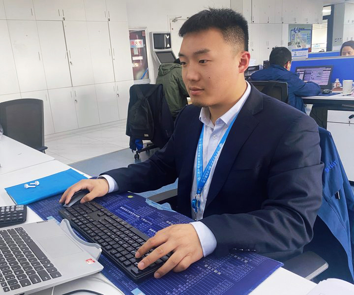 榜样的力量｜践行企业文化，彰显模范作用