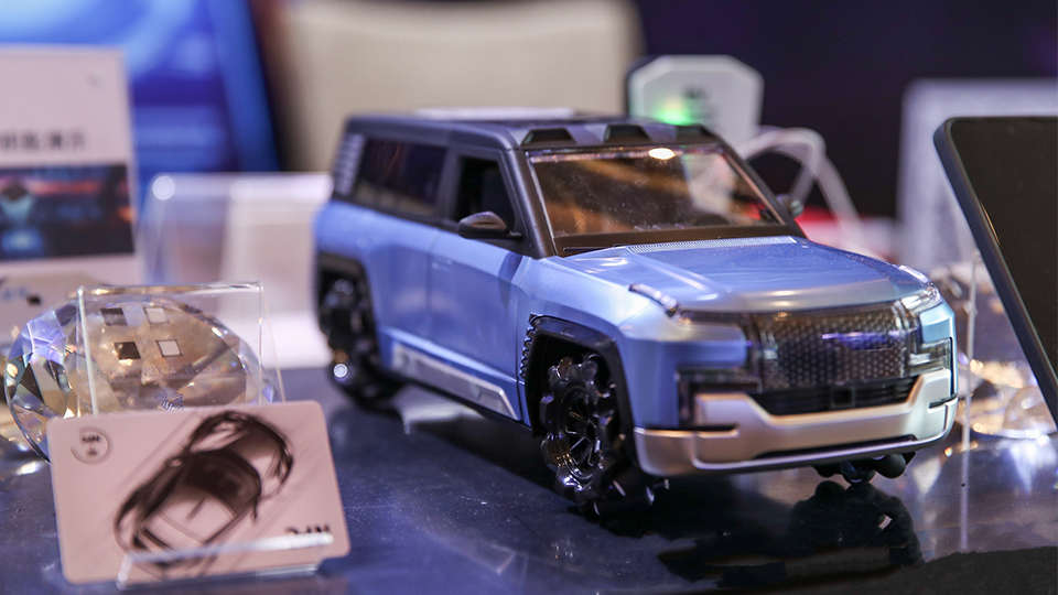 亮相AutoSec&AutoCS,華大電子獲評2024年度優秀智能汽車信息安全解決方案提供商