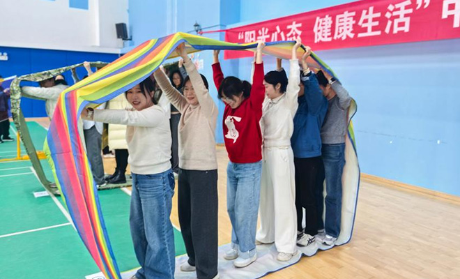 巾幗風采綻芳華,工會關懷暖人心