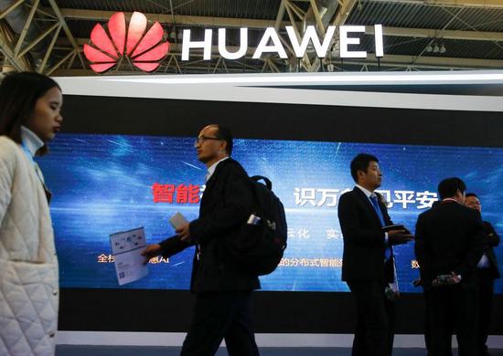 华为宣布已获25份5G商业合同 营收将突破1000亿美元