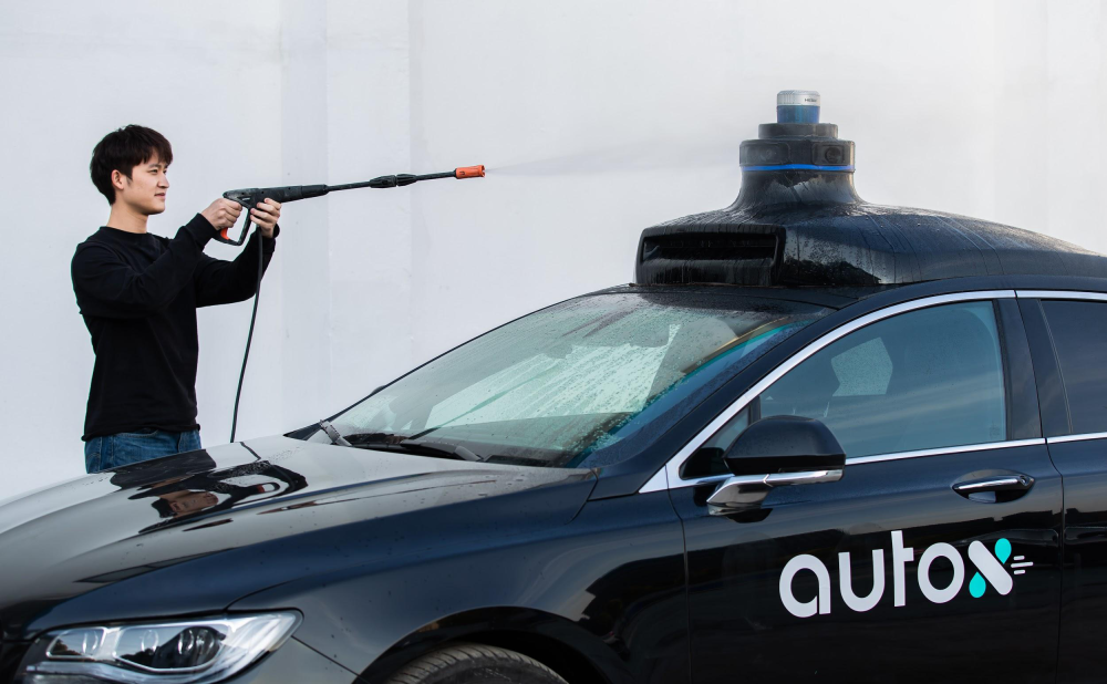 抢占无人驾驶数据高峰，AutoX建成首个自动驾驶中心