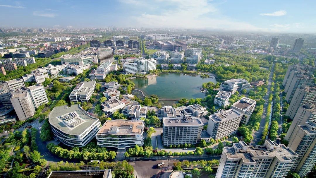 上海浦东软件园荣获市软件和信息服务产业基地“示范型综合基地”称号