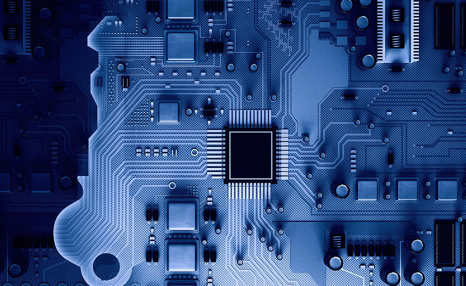 AMD大涨近20％，芯片巨头终于迎来翻身之时？