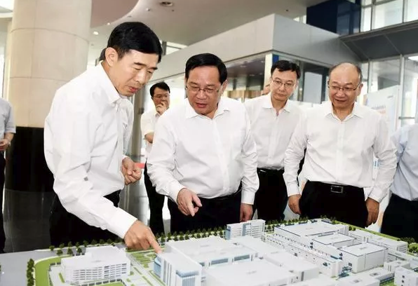 上海市委书记李强：把集成电路作为打响“上海制造”的重点