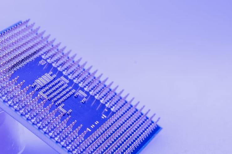 CPU和操作系统纯国产自研，天玥系列计算机下线年产10万套！