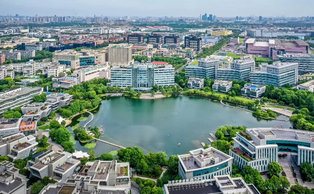 媒体聚焦｜国家数字服务出口基地上海浦东软件园：数字贸易，在后疫情时代大放异彩