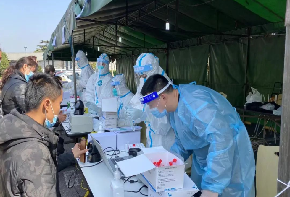 致敬！他们坚守的身影，是浦软最美的风景