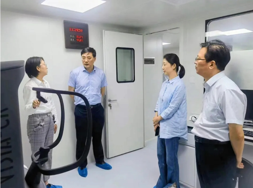 广检集团党委书记、董事长蔡依军一行到广质白云实验室调研指导