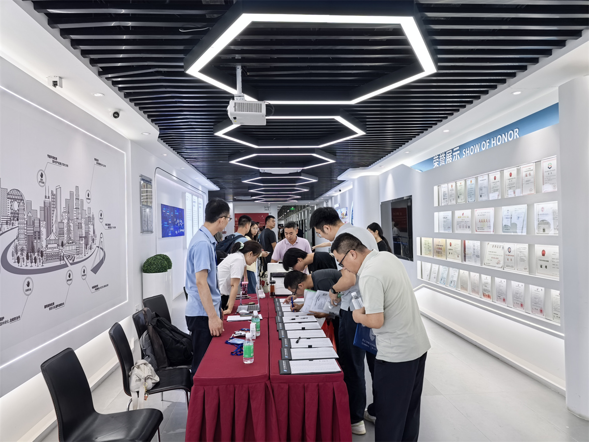 广检工程检测中心成功举办2025年常用非金属材料实操活动 开启行业技术考核新篇章