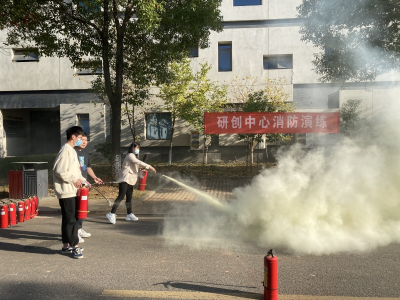 武汉公司开展安全知识讲座及消防演练活动