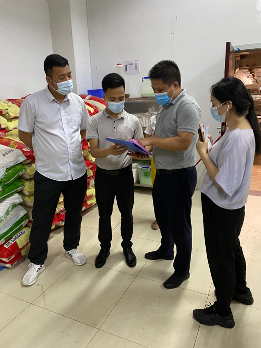 集团办公室组织对食堂食品安全和四害消杀专项检查