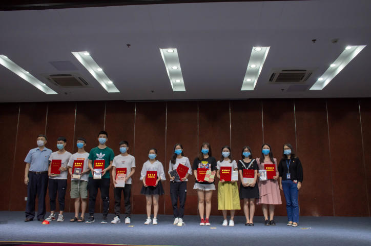 广质团总支举办“十佳”读书笔记表彰大会