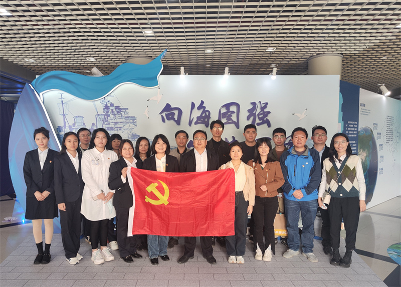 学习科学家精神  众心向党图发展——广技公司党支部、广纺第六党支部联合开展主题党日活动