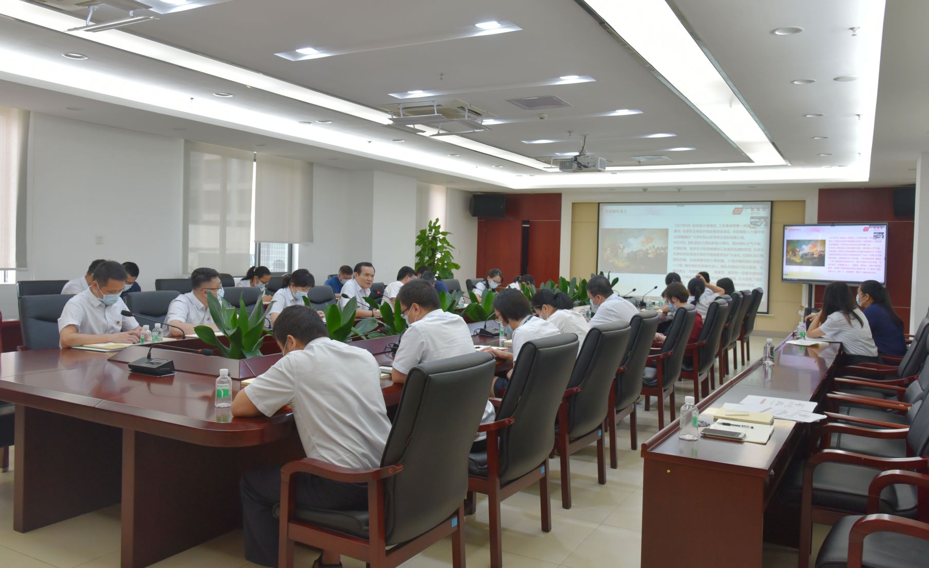 学党史·促发展│王世基讲授党史学习教育专题党课