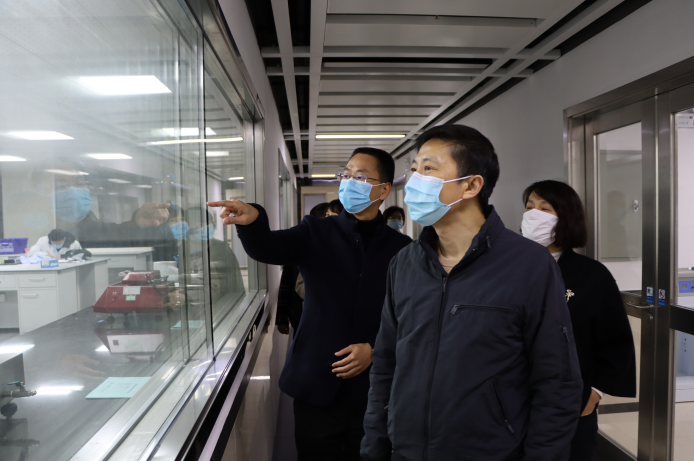 松江区市场监管局党组书记、局长陆峰一行到广检上海公司调研