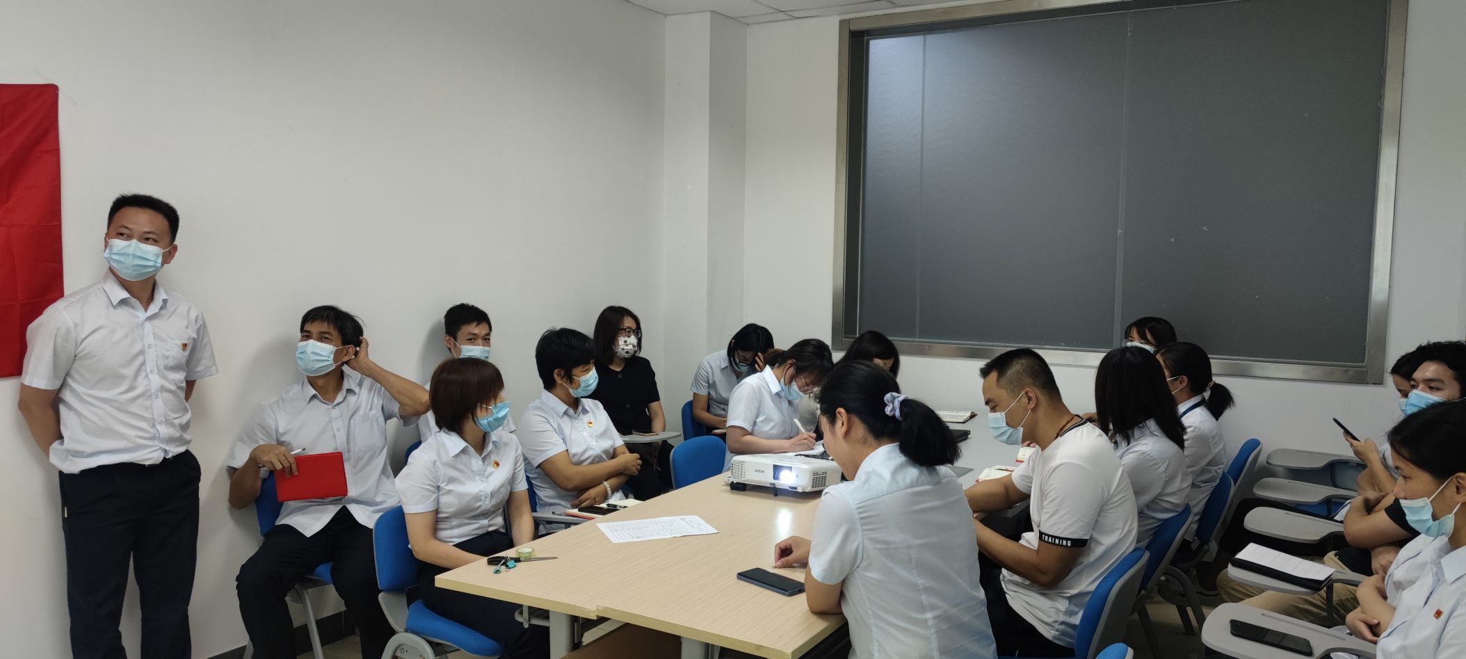 不忘百年初心 继续砥砺前行 ——广检集团广纺第三党支部开展党史专题学习