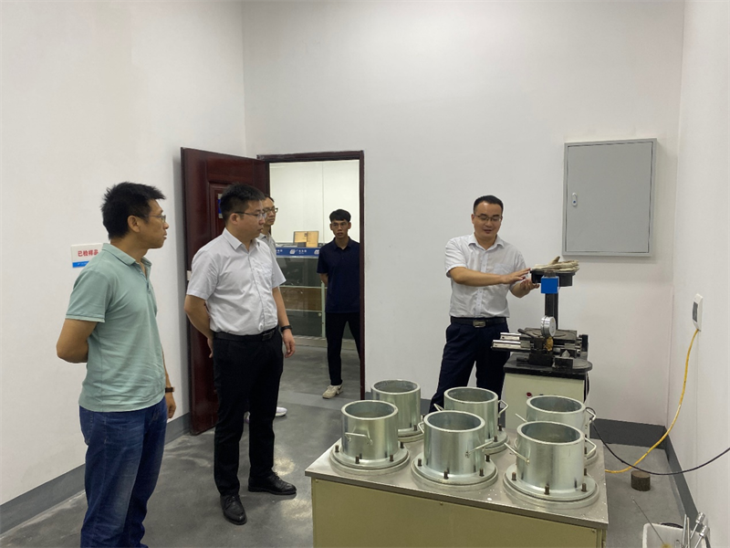 广检工程检测中心党总支副书记、总经理毛吉化到珠海分公司检查指导