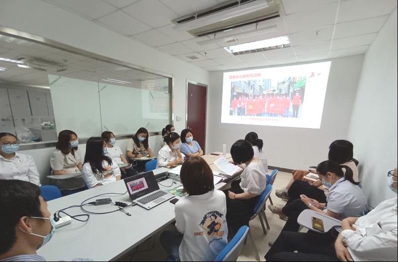 五一劳动节 向最美劳动者致敬 ——广检集团广纺第三党支部召开党员大会暨“弘扬正能量致敬劳动者”主题党日活动