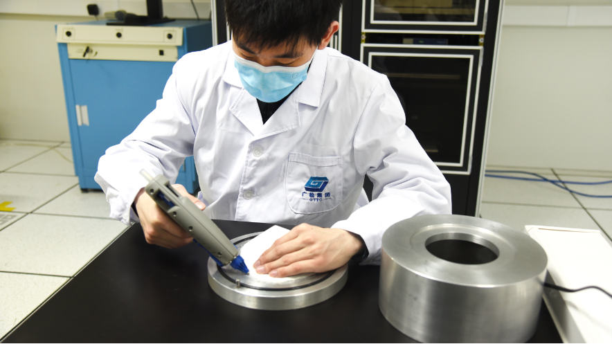 广州市保为康劳保用品有限公司获得广检集团首张口罩过滤效率AAA级认证证书