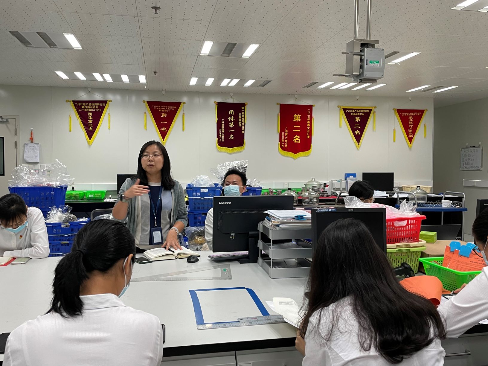 读党史 感党恩 ——广检集团广纺第三党支部开展党史学习分享会