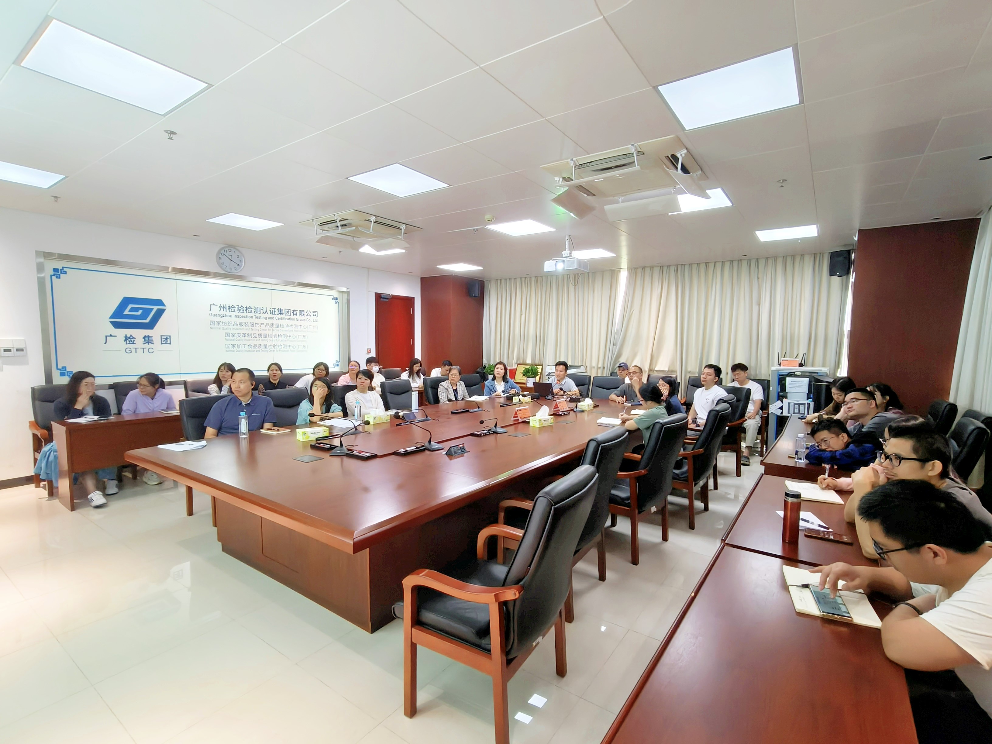 穗粮检测中心受邀为广检集团广质院开展粮食类感官品评培训
