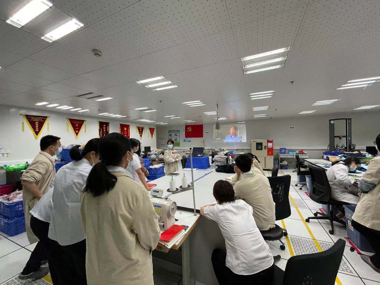 缅怀国之双士 传承红色基因 ——广检集团广纺第三党支部开展袁隆平和吴孟超院士纪念活动