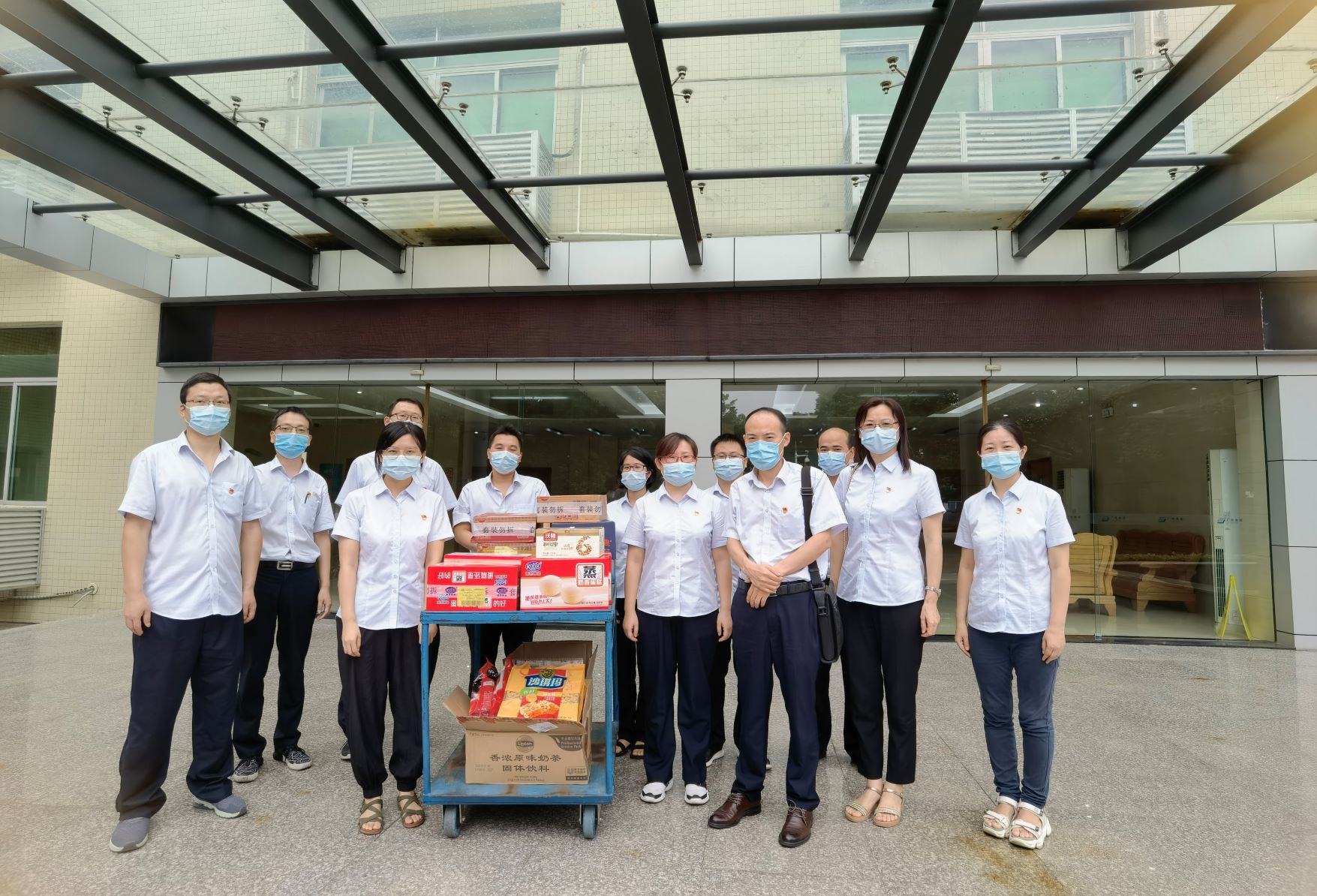 送温暖 舒人心 鼓干劲 聚合力 ——广检集团广纺院开展员工慰问活动