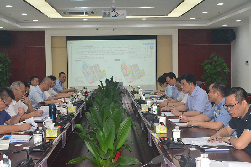 番禺区陈德俊区长一行调研广检集团