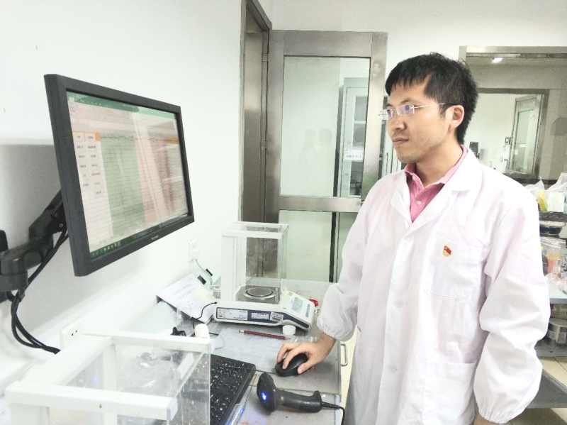 先进人物｜广质何敏恒：勤勤恳恳的食品检测人