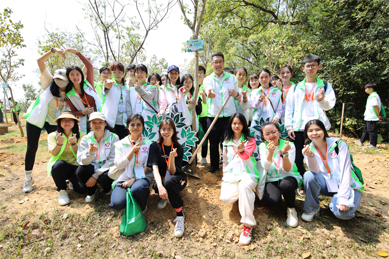植此新绿，建立友谊——广检集团团委组织参加植树志愿服务暨青年联谊活动